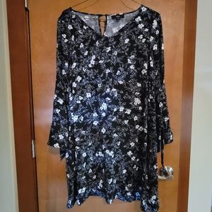 Black and White Floral Print Dress